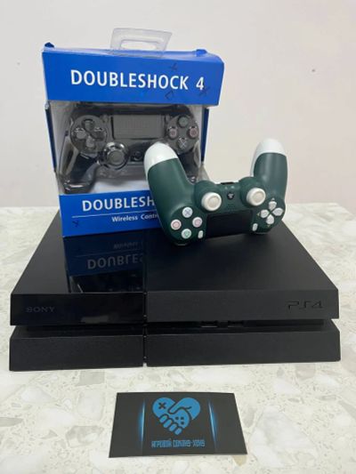 Лот: 18253248. Фото: 1. 2 джойстика + Playstation 4 500gb... Игровые приставки, консоли