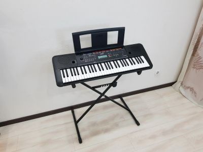 Лот: 17708813. Фото: 1. Синтезатор Yamaha PSR-E263. Клавишные