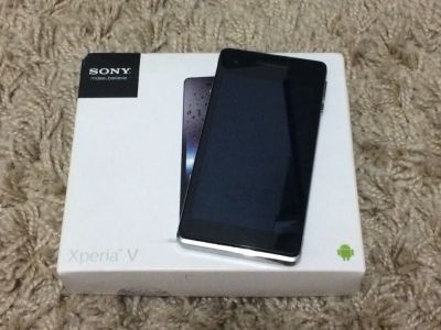 Лот: 6201300. Фото: 1. Sony Xperia V. Смартфоны