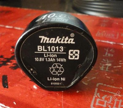 Лот: 1457634. Фото: 1. батарейка 10,8 v makita. Запчасти