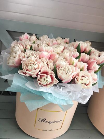 Лот: 15581120. Фото: 1. Гиганты Flowers box "Тюльпаны... Свежие цветы