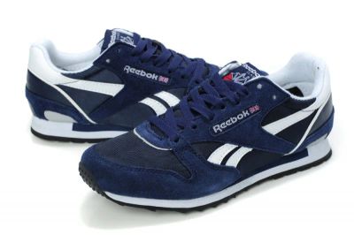 Лот: 3162033. Фото: 1. Кроссовки Reebok classic. Кеды, кроссовки, слипоны