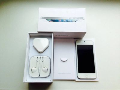 Лот: 4379270. Фото: 1. Iphone 5 16гиг. Смартфоны