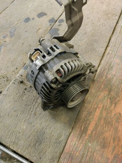 Лот: 11691042. Фото: 1. Генератор nissan VQ25DD. Электрооборудование