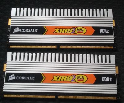 Лот: 4641611. Фото: 1. Corsair XMS2 DHX CM2X2048-6400C5DHX... Оперативная память