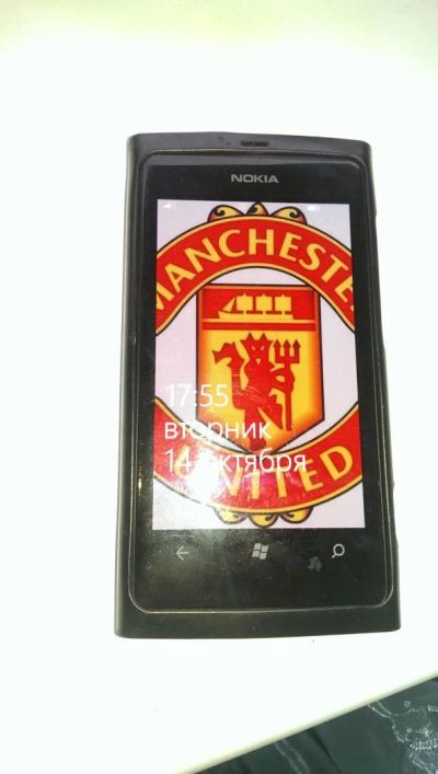 Лот: 4619313. Фото: 1. Nokia Lumia 800 + Lg T375 Обмен... Смартфоны