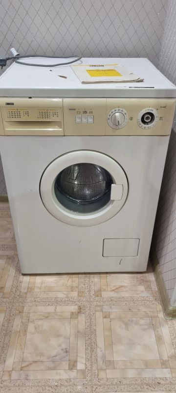 Лот: 21282707. Фото: 1. Стиральная машина Zanussi. Стиральные машины