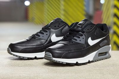 Лот: 10393681. Фото: 1. Nike Air Max 90 H. Кеды, кроссовки, слипоны