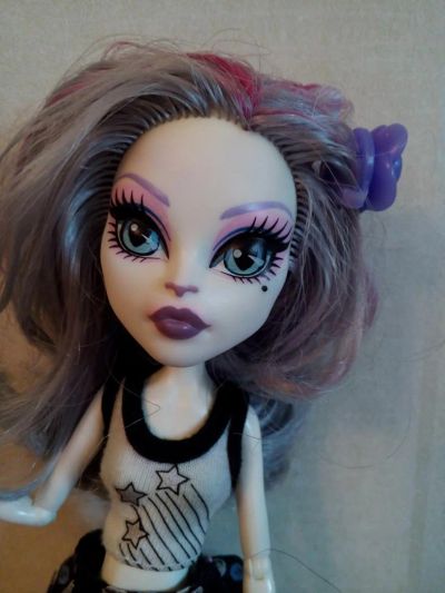 Лот: 10085104. Фото: 1. Кукла «Monster High» Катрин де... Куклы и аксессуары