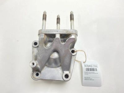 Лот: 21430932. Фото: 1. Кронштейн опоры двигателя Mitsubishi... Двигатель и элементы двигателя