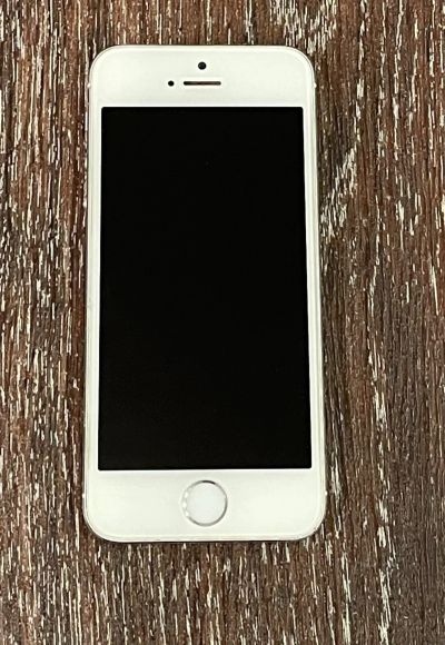 Лот: 17376187. Фото: 1. iPhone 5s 32 ГБ. Смартфоны