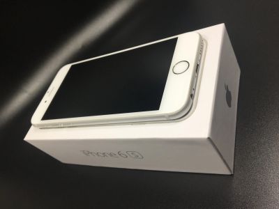 Лот: 8742241. Фото: 1. iPhone 6S 64Gb Silver. Смартфоны