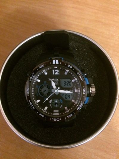 Лот: 14757371. Фото: 1. кварцевые часы makita. Оригинальные наручные часы
