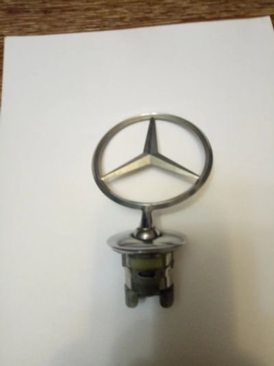 Лот: 19314348. Фото: 1. Mercedes эмблема капота. Детали тюнинга