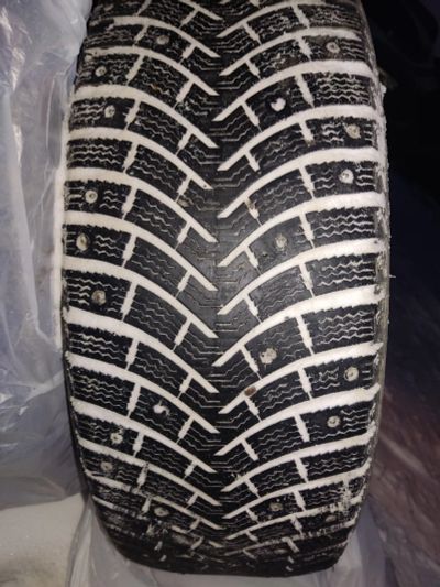 Лот: 20359943. Фото: 1. Шины Michelin latitude 235/65... Шины
