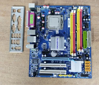 Лот: 20316453. Фото: 1. Материнская плата Gigabyte GA-G33M-S2L... Материнские платы