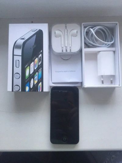 Лот: 10900652. Фото: 1. iPhone 4s 16gb black. Смартфоны