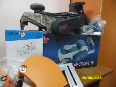 Лот: 7977717. Фото: 1. Продам Электрорубанок Rebir IE-5708C. Электроинструмент