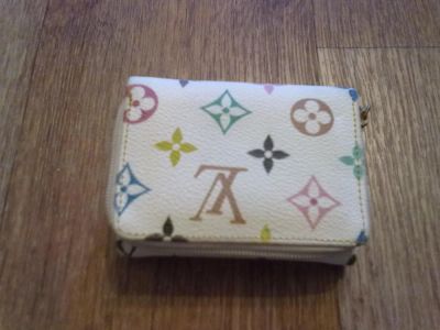 Лот: 11759104. Фото: 1. Кошелёк. Другое (одежда, обувь, галантерея)