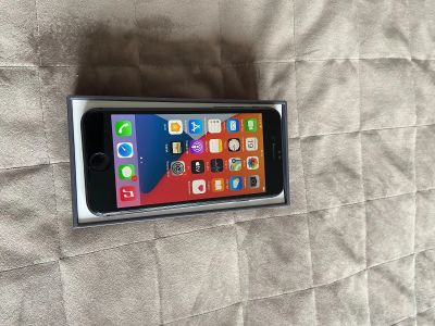 Лот: 17519644. Фото: 1. iPhone 8. Смартфоны