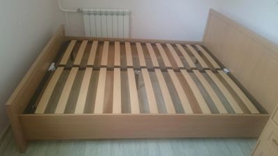 Лот: 11431713. Фото: 1. Двуспальная кровать с матрасом... Кровати