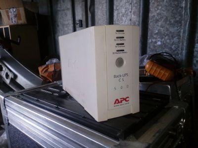 Лот: 10271706. Фото: 1. APC Back-UPS 500 CS. ИБП, аккумуляторы для ИБП