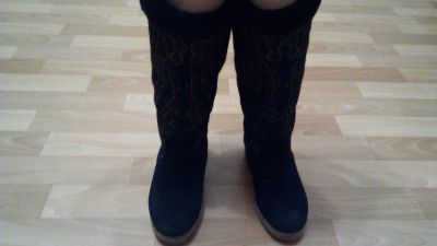 Лот: 6324793. Фото: 1. Унты женские. Угги, унты, валенки