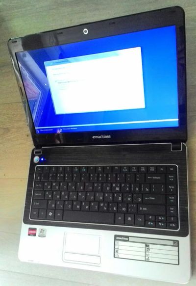 Лот: 5988176. Фото: 1. Трехядерный 14" Acer eMachines... Ноутбуки