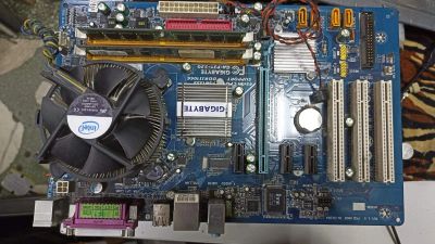 Лот: 19608152. Фото: 1. Материнская плата ga-p31-s3g LGA775. Материнские платы