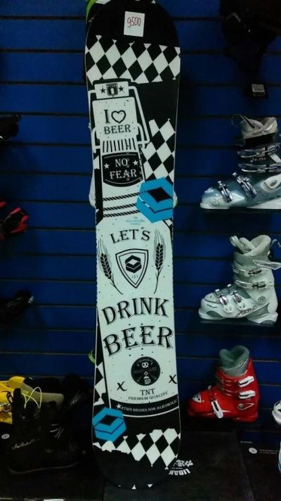 Лот: 10709536. Фото: 1. Сноуборд Drink Beer 151 Новый. Сноуборды