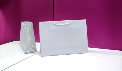 Лот: 25770244. Фото: 1. Пакет белый однотонный, подарочный... Подарочная упаковка