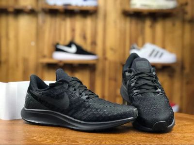 Лот: 14713162. Фото: 1. Nike Air zoom pegasus 35. Кеды, кроссовки, слипоны