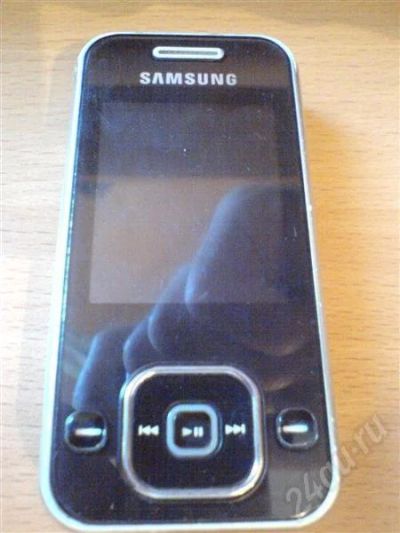 Лот: 533943. Фото: 1. Samsung F250. Кнопочные мобильные телефоны