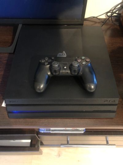 Лот: 19160190. Фото: 1. Sony PlayStation 4 pro. Игры для консолей