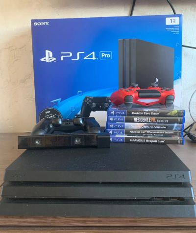 Лот: 19435169. Фото: 1. PS4 Pro 1Tb + PS камера + 2 геймпада... Игровые приставки, консоли