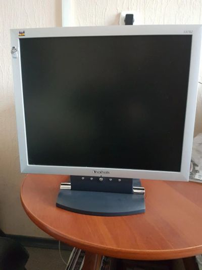 Лот: 8416952. Фото: 1. Монитор 17 ". ЖК-мониторы