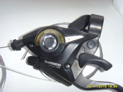 Лот: 6410323. Фото: 1. Манетка Shimano, на 3 скорости... Запчасти