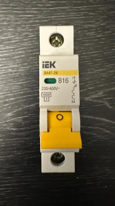 Лот: 24888673. Фото: 1. Автомат IEK ВА47-29 1P 16А 4.5кA... Автоматы, пакетники, предохранители