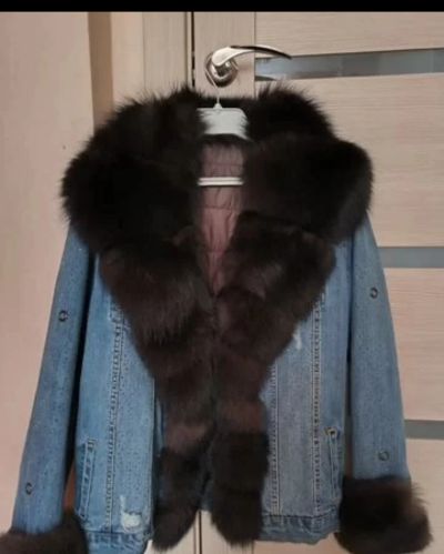 Лот: 25762846. Фото: 1. Джинсовая куртка. Верхняя одежда