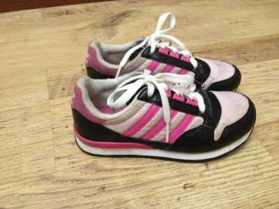 Лот: 7150502. Фото: 1. Кроссовки adidas. Кеды, кроссовки