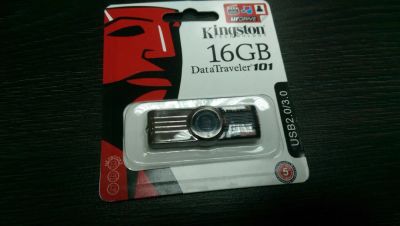 Лот: 11073273. Фото: 1. USB Флэшка Kingston Data Traveler... USB-флеш карты
