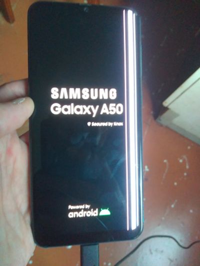 Лот: 24628750. Фото: 1. Samsung galaxy A50. Смартфоны