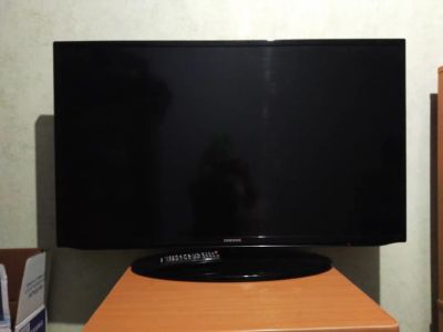 Лот: 16814768. Фото: 1. Продам LED-телевизор Samsung... Телевизоры
