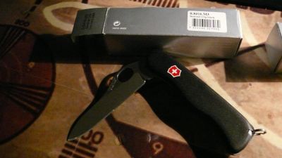 Лот: 10860947. Фото: 1. Нож складной Victorinox Sentinel... Ножи, топоры