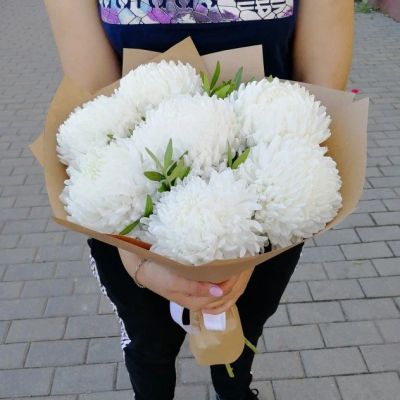 Лот: 13718256. Фото: 1. Лот № 441 Букет из 7 белых "шаров... Свежие цветы