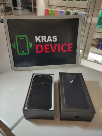 Лот: 19662133. Фото: 1. iPhone 8 на 64 gb черный. Смартфоны