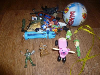 Лот: 2176208. Фото: 1. игрушки сломанные и целые. Другое (дети растут)