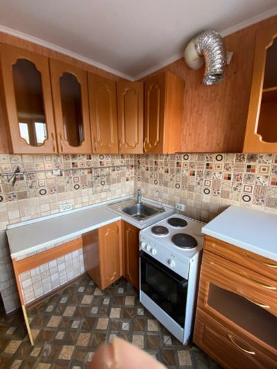 Лот: 24915739. Фото: 1. Кухонный гарнитур с печкой. Столы, стулья, обеденные группы