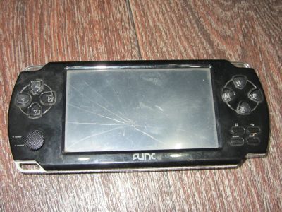 Лот: 18736805. Фото: 1. Сломанная PSP. Игры для консолей