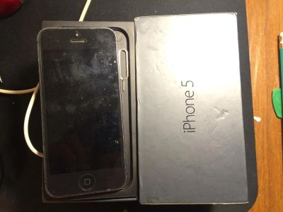Лот: 5389393. Фото: 1. iPhone 5 32. Смартфоны